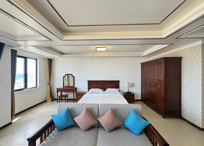 Seaview Garden Hotel & Residences